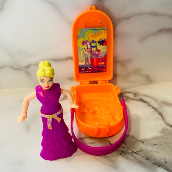 Vintage Polly Pocket McDonalds Toy 2006 - Picture 4 of 6